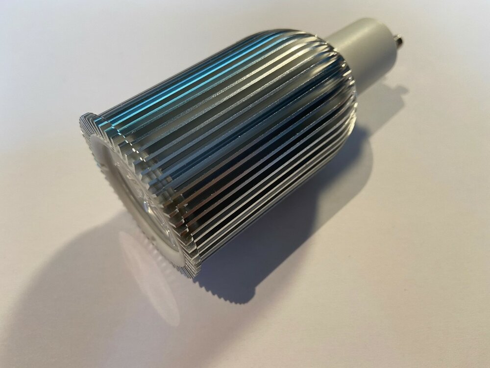 GU10 LED Spot 230V | 9W 3000K (Warmwei&szlig;)