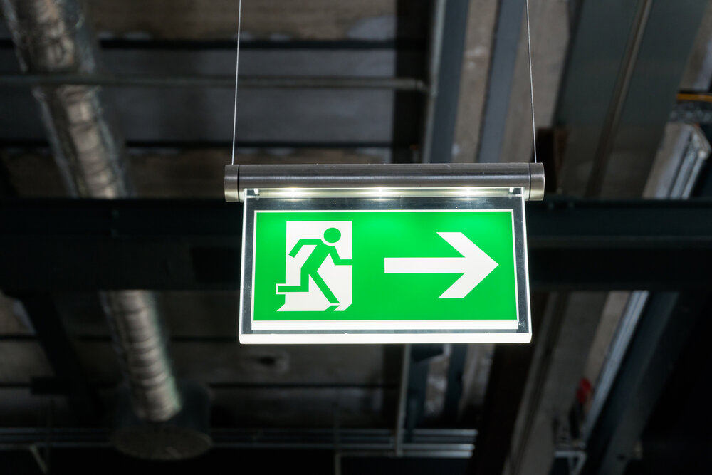 Emergency Light Surface Mount Fixture for Hanging &amp; Wall Mount