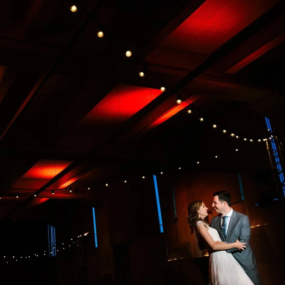 LED lamp | E27 | 1W | 2650K warm wit | Polycarbonaat kap | Voor prikkabel