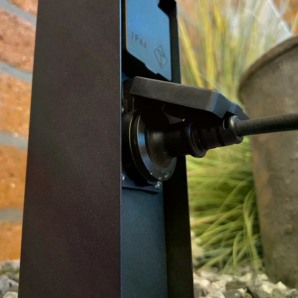 Au&szlig;ensteckdose Charge 2 | Schwarz