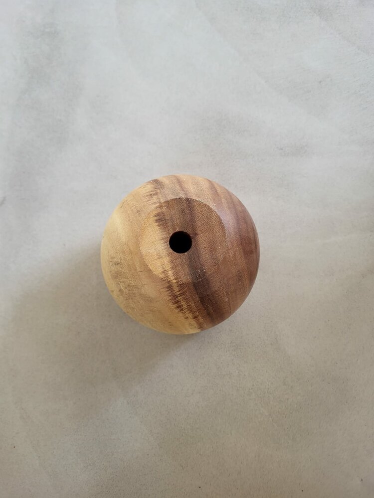 Hanglamp acaciahout goud small &Oslash;16,5 cm | kelk vorm | bladgoud binnenzijde exclusief fitting