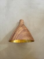Hanglamp acaciahout medium &Oslash;25 cm | kelk vorm | bladgoud binnenzijde exclusief fitting