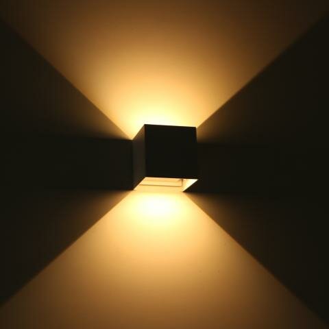 Au&szlig;enwandleuchte mit Lichtquelle 450lm 2700K