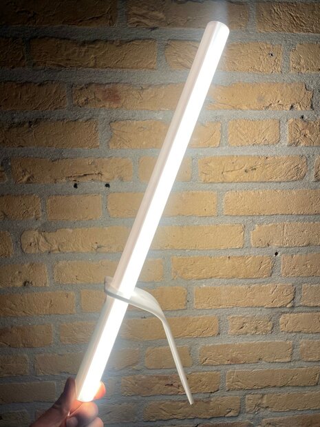 Design Schreibtischlampe / Tischlampe 6W Dimmbar