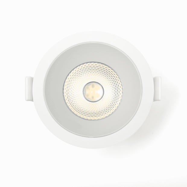 Dimmable LED recessed spot 6W white | Light colour 2700K warm white | 520lm 40&deg; &Oslash;68mm IP44