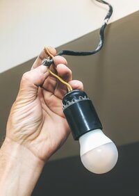 Hoe krijg ik een fitting los?